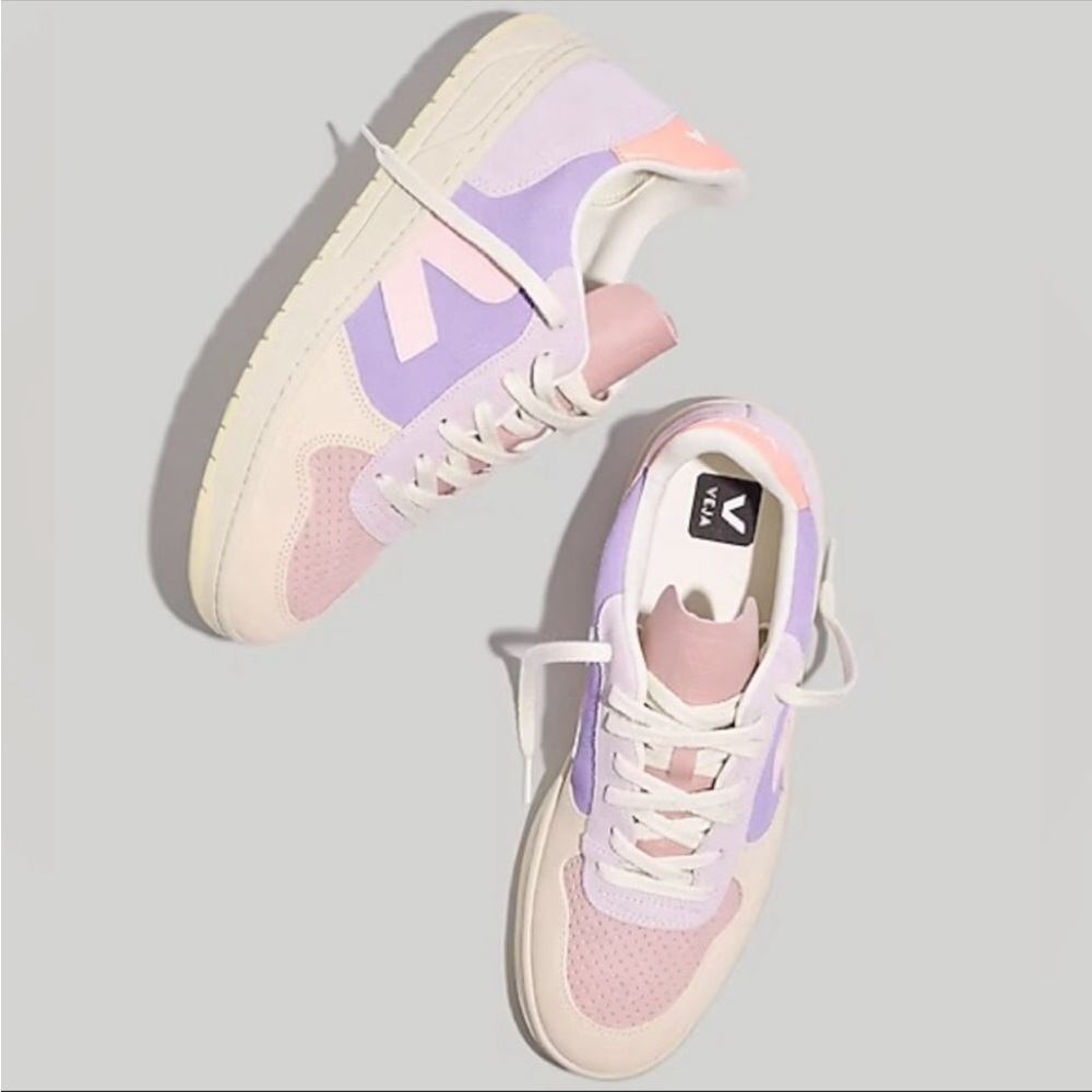 Veja V-10 Suede Sneakers- Lavender